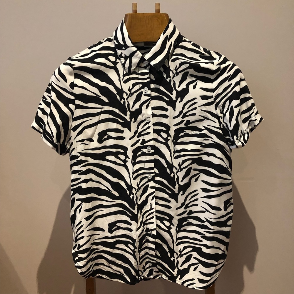 Twik zebra (black & white) print short sleeve blouse Size small